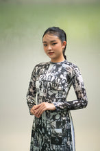 Load image into Gallery viewer, Black and White Film Portraits Ao Dai
