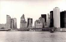Load image into Gallery viewer, Women's Fashion Fit T-Shirt - New York City Skyline