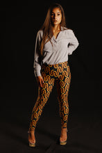 Load image into Gallery viewer, Yellow Traffic Light Light Painting Leggings