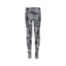 Load image into Gallery viewer, Black and White Light Painting Leggings
