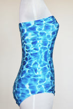 Load image into Gallery viewer, Swimming Pool Strapless Swimsuit
