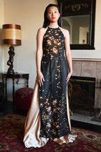 Load image into Gallery viewer, Sunlight Reflection Ao Dai
