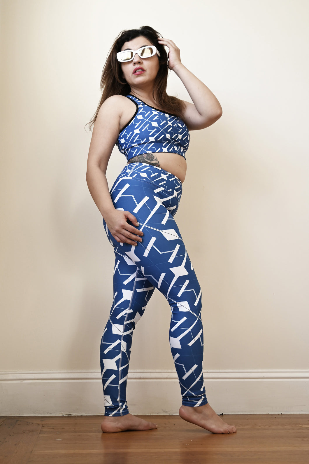 Blue Neon Light Painting Yoga Leggings