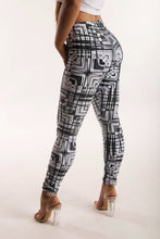 Load image into Gallery viewer, Black and White Light Painting Leggings
